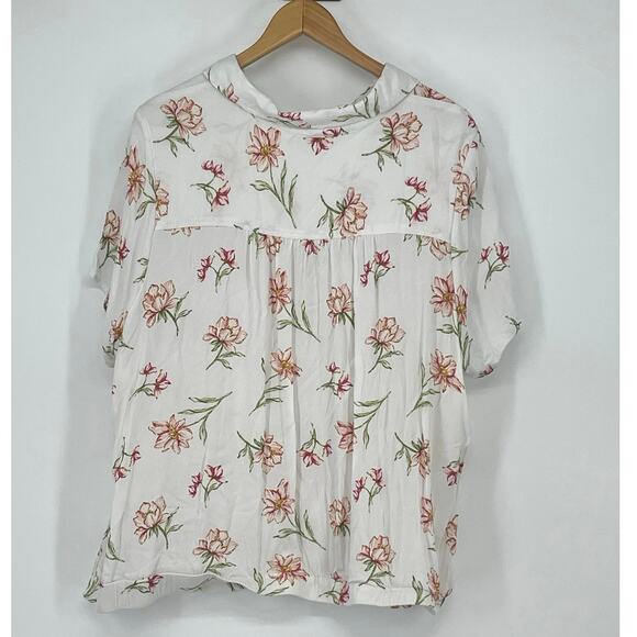 Torrid Floral Button Front Crepe Twist Hem Women’s Size 4X Girly Cottage - Picture 3 of 6